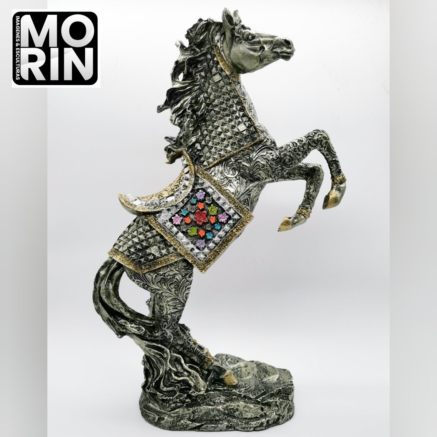 IMPERIAL HORSE NEIGHING 45CM